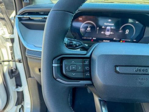 New 2026 Jeep Cherokee Laredo image 17