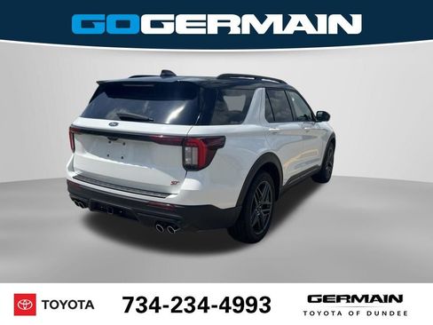 Used 2025 Ford Explorer ST AWD/4WD image 7