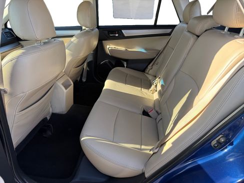 Used 2015 Subaru Outback 2.5i Premium image 16