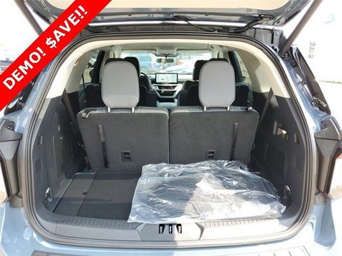 New 2025 Ford Explorer Active w/ Active Comfort Package image 8