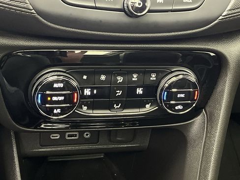 Certified 2021 Buick Encore GX Essence w/ Advanced Technology Package image 22