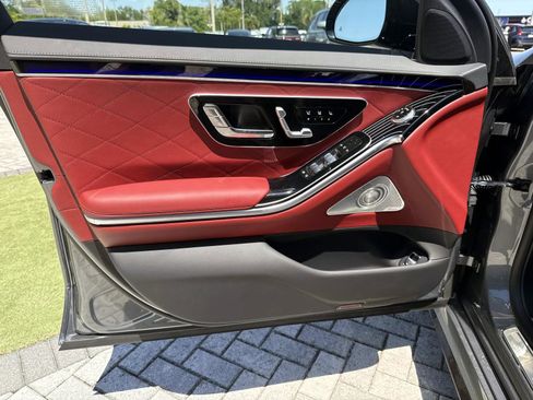 New 2026 Mercedes-Benz S 580e 4MATIC Sedan image 16