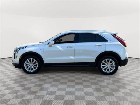 Used 2023 Cadillac XT4 Luxury w/ Cold Weather Package AWD/4WD image 4