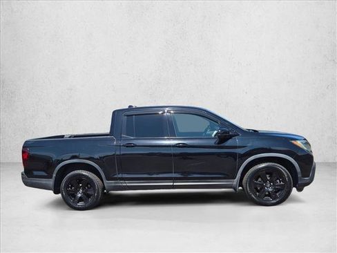Certified 2017 Honda Ridgeline Black Edition image 4