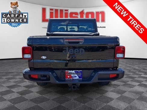 Used 2021 Jeep Gladiator Sport w/ Trailer Tow Package AWD/4WD image 5