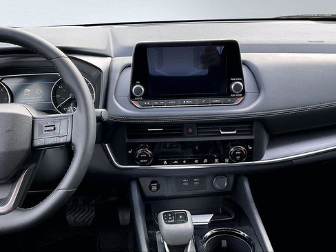 New 2026 Nissan Rogue SV w/ SV Premium Package AWD/4WD image 8