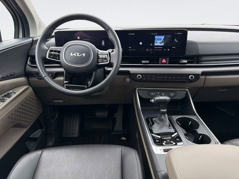 Used 2025 Kia Carnival SX image 18