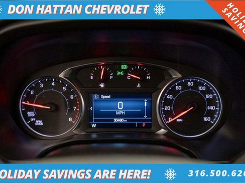 Used 2023 GMC Acadia SLE w/ Driver Convenience Package image 7