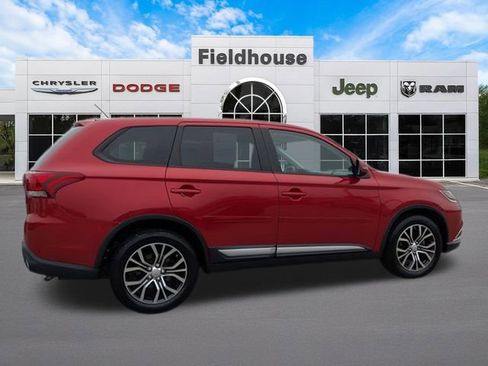 Used 2016 Mitsubishi Outlander SE image 10