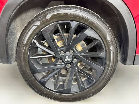 Used 2022 Mitsubishi Outlander SE image 31