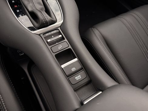 Certified 2024 Honda HR-V EX-L image 24