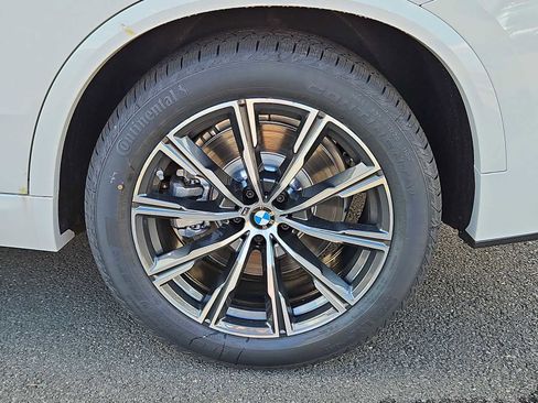 New 2026 BMW X5 xDrive50e w/ M Sport Package image 14