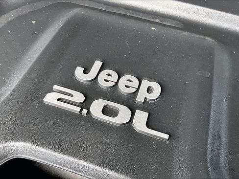 Used 2021 Jeep Wrangler Unlimited Sport image 31