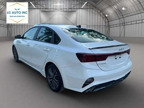 Used 2023 Kia Forte GT-Line w/ GT-Line Technology Package FWD image 3