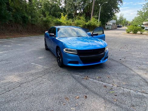 Used 2019 Dodge Charger SXT w/ Blacktop Package RWD image 49