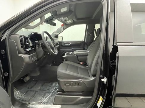 New 2025 Chevrolet Silverado 1500 LT image 9