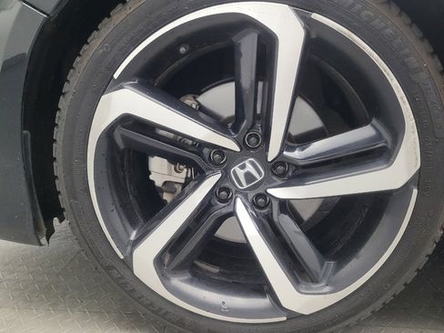 Used 2018 Honda Accord Sport image 31