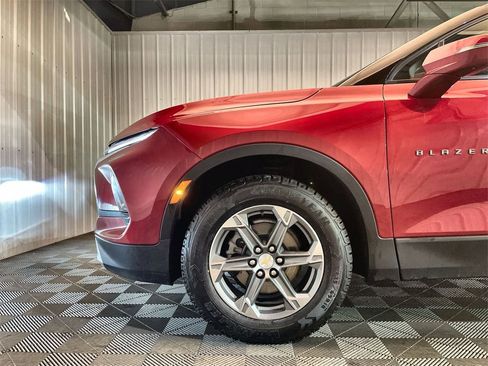 Used 2024 Chevrolet Blazer LT w/ Sound & Technology Package image 32
