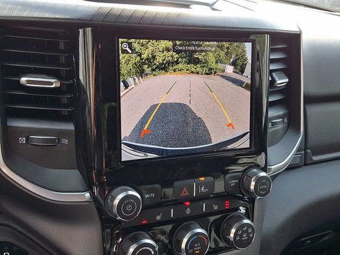 New 2026 RAM 1500 Big Horn AWD/4WD image 12