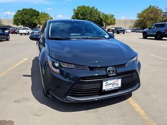 Used 2026 Toyota Corolla LE FWD video 2
