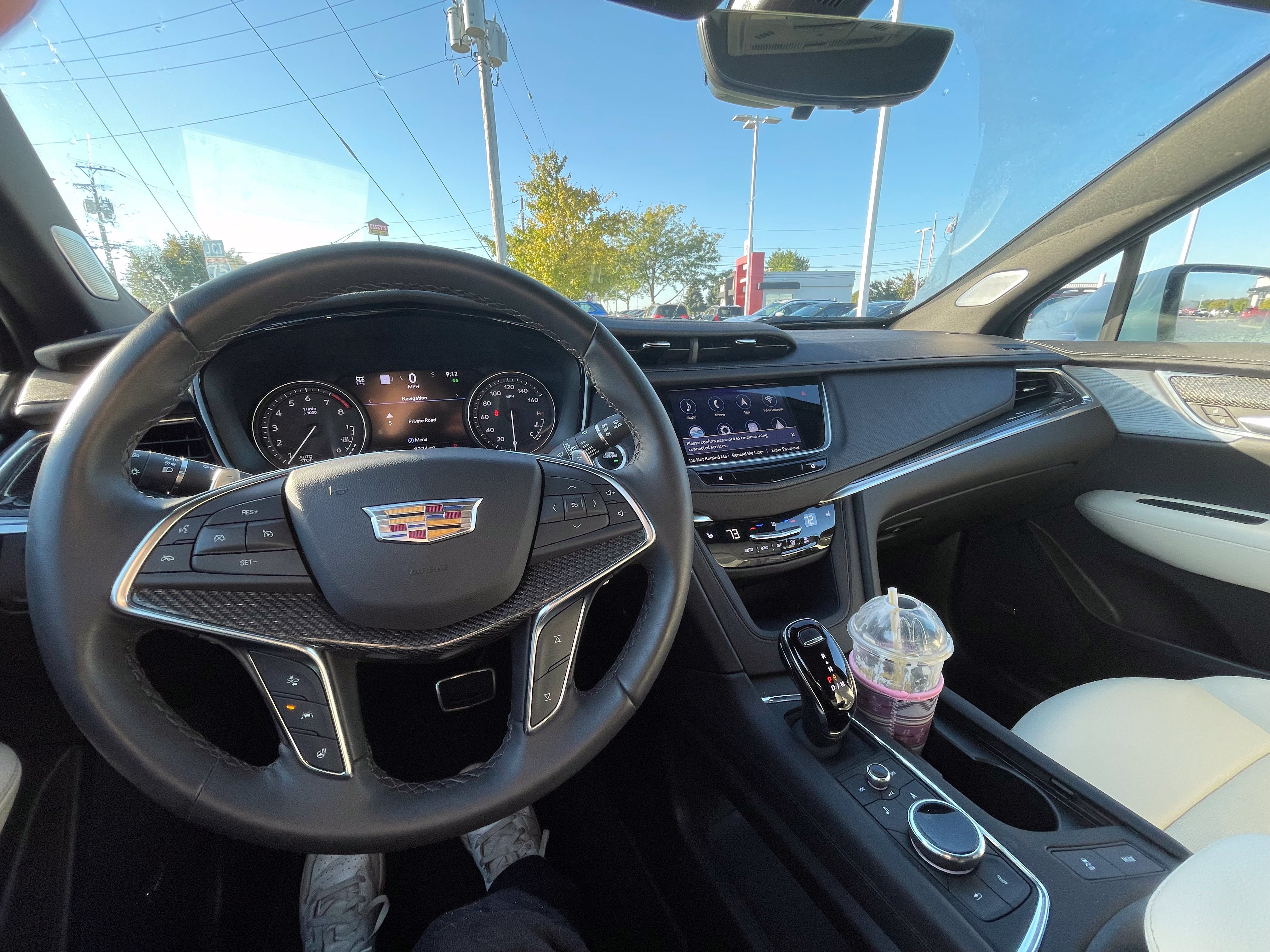 Used 2024 Cadillac XT5 Sportv w/ Technology Package AWD/4WD image 9