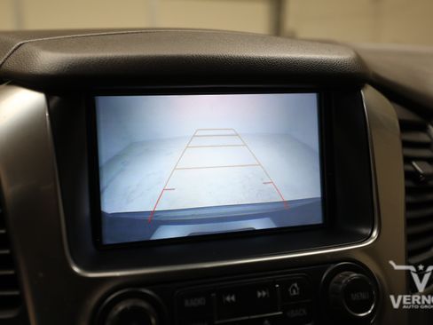 Used 2019 Chevrolet Suburban LT AWD/4WD image 33
