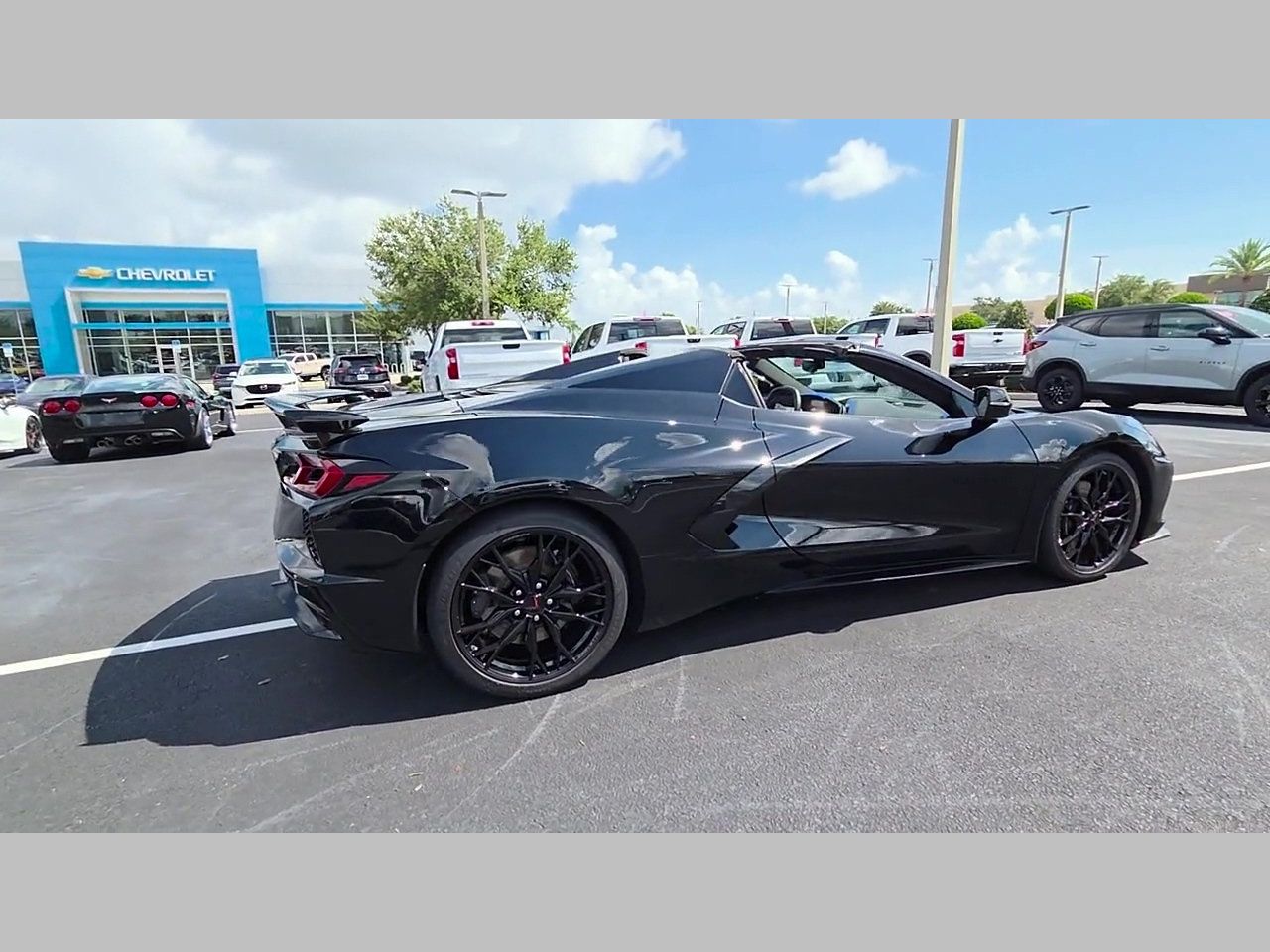 New 2026 Chevrolet Corvette Stingray Premium Conv w/ Z51 Performance Package RWD image 18