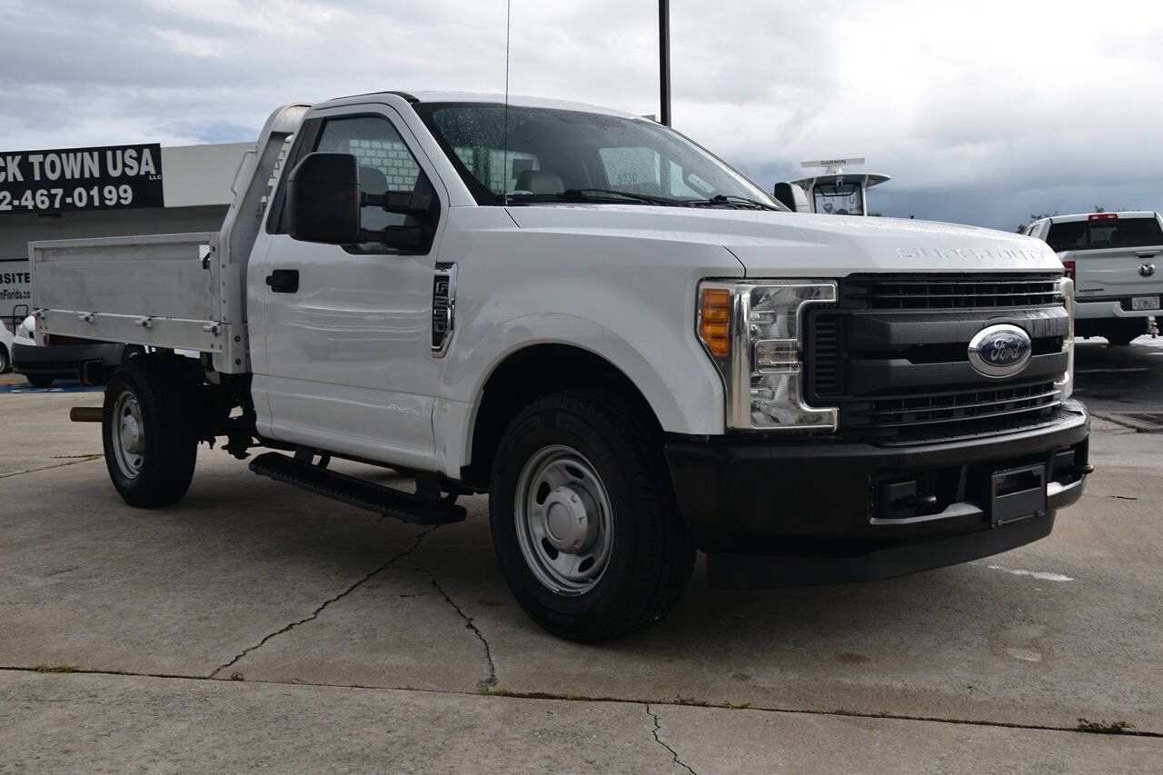 Used 2017 Ford F250 XL RWD image 1