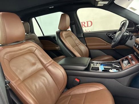 Certified 2023 Lincoln Aviator Reserve w/ Equipment Group 201A image 16