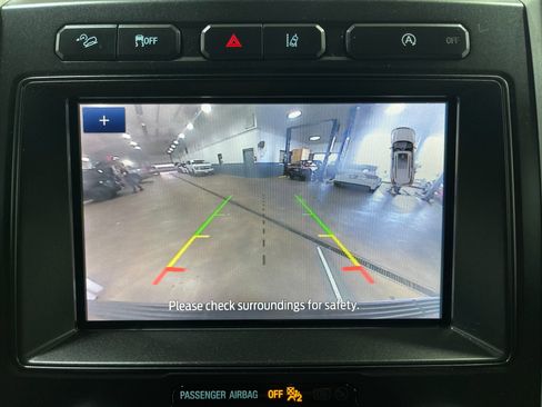 Used 2021 Ford Expedition XLT image 11