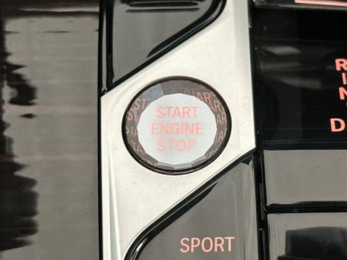 Used 2026 BMW X7 xDrive40i w/ Executive Package image 23