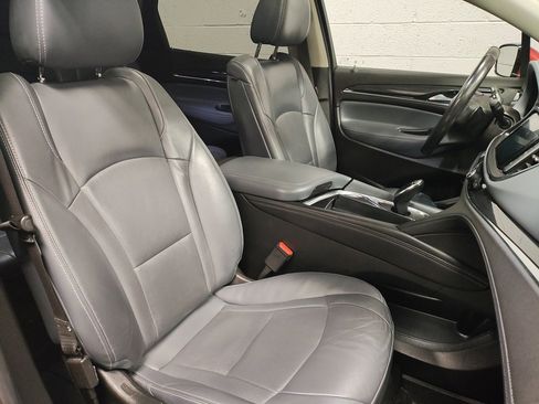 Used 2021 Buick Enclave Premium w/ Sun and Sites Package image 10