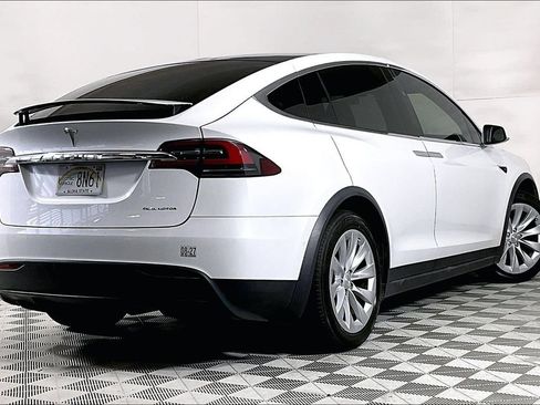 Used 2019 Tesla Model X 75D AWD/4WD image 10