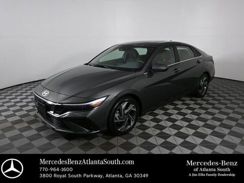 Used 2024 Hyundai Elantra SEL w/ Convenience Package FWD image 1
