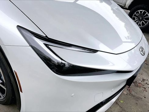 New 2026 Toyota Prius XSE image 13
