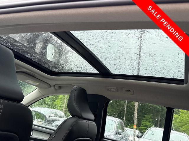 Used 2026 Volvo XC40 B5 Plus AWD/4WD image 27