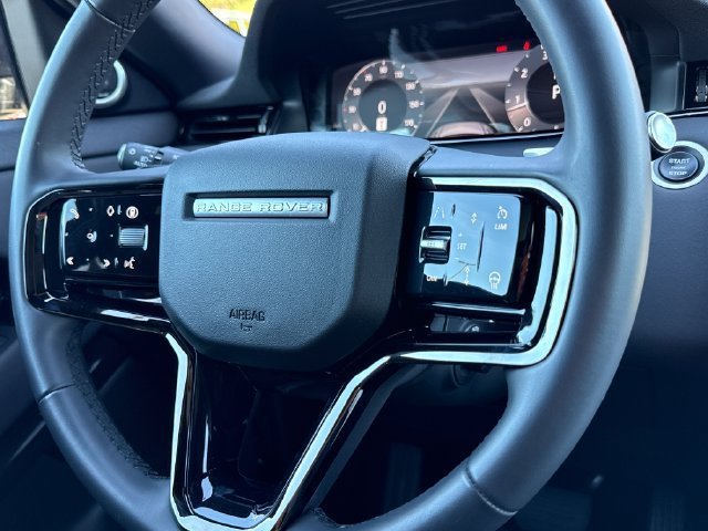 Used 2024 Land Rover Range Rover Evoque S AWD/4WD image 14