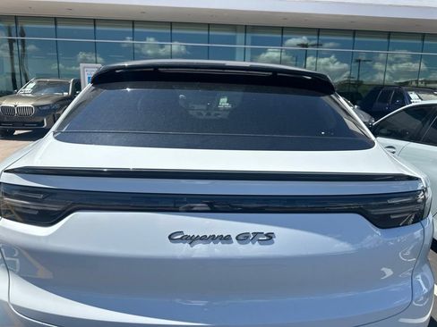 Used 2021 Porsche Cayenne GTS AWD/4WD image 4