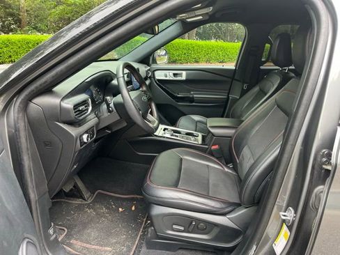 Used 2023 Ford Explorer ST-Line AWD/4WD image 5