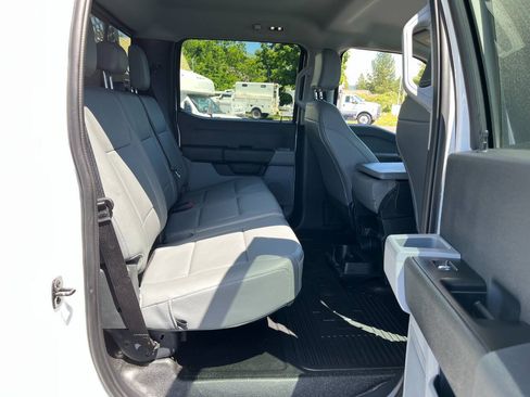 Used 2025 Ford F550 4x4 Crew Cab Super Duty image 22