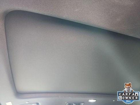 Used 2024 Chevrolet Traverse RS image 30