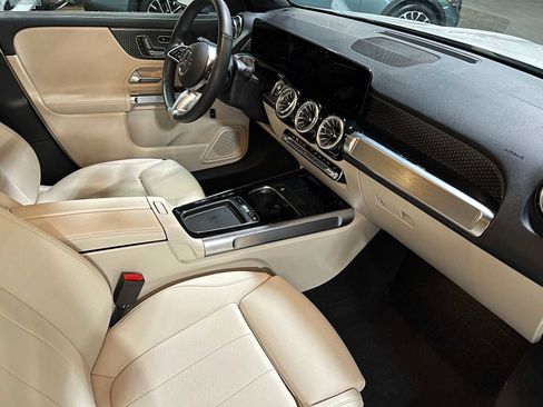 Certified 2025 Mercedes-Benz GLB 250 GLB 250 image 11