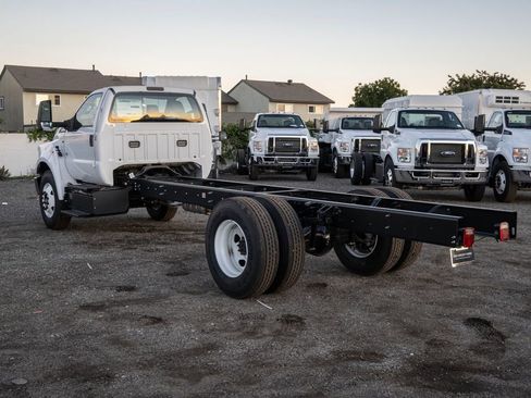 New 2025 Ford F650 2WD Regular Cab Super Duty image 5