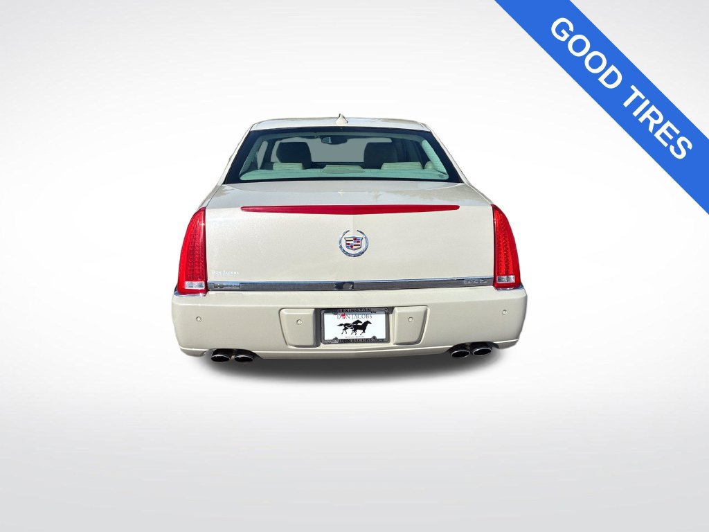 Used 2011 Cadillac DTS Luxury FWD image 5