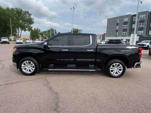 Used 2024 Chevrolet Silverado 1500 LTZ w/ LTZ Convenience Package II image 5