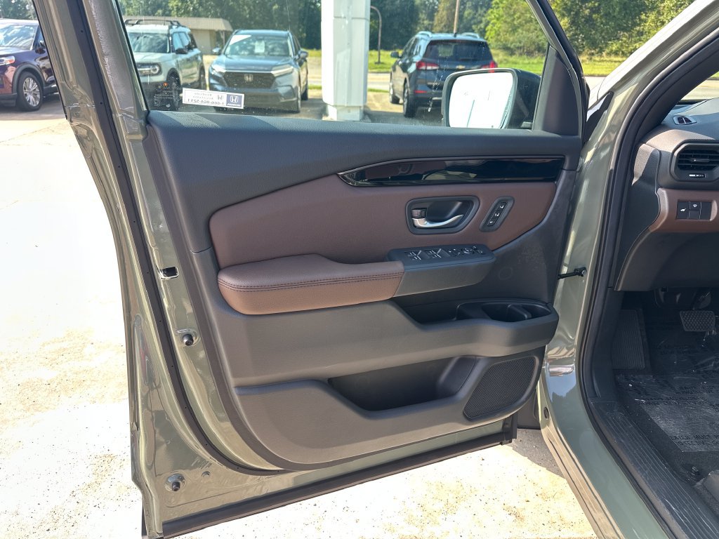 New 2026 Honda Pilot TrailSport image 10