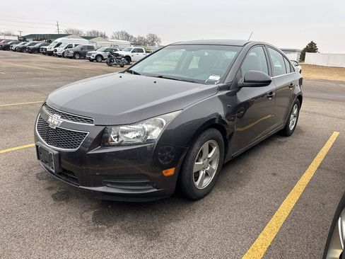 Used 2014 Chevrolet Cruze LT image 13