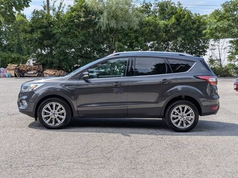 Used 2018 Ford Escape Titanium w/ Ford Safe & Smart Package AWD/4WD image 9