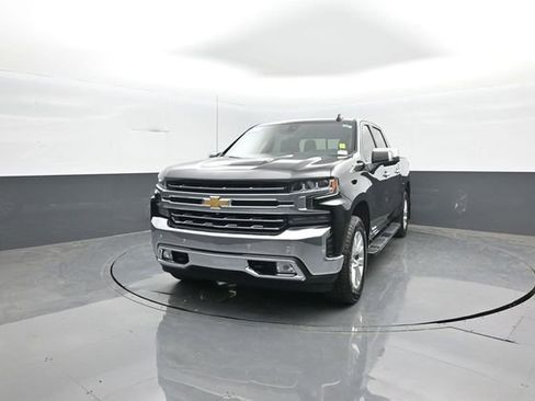 Used 2021 Chevrolet Silverado 1500 LTZ w/ Technology Package AWD/4WD image 3