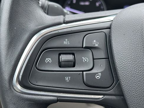 Used 2022 Buick Envision Avenir w/ Technology Package II image 22